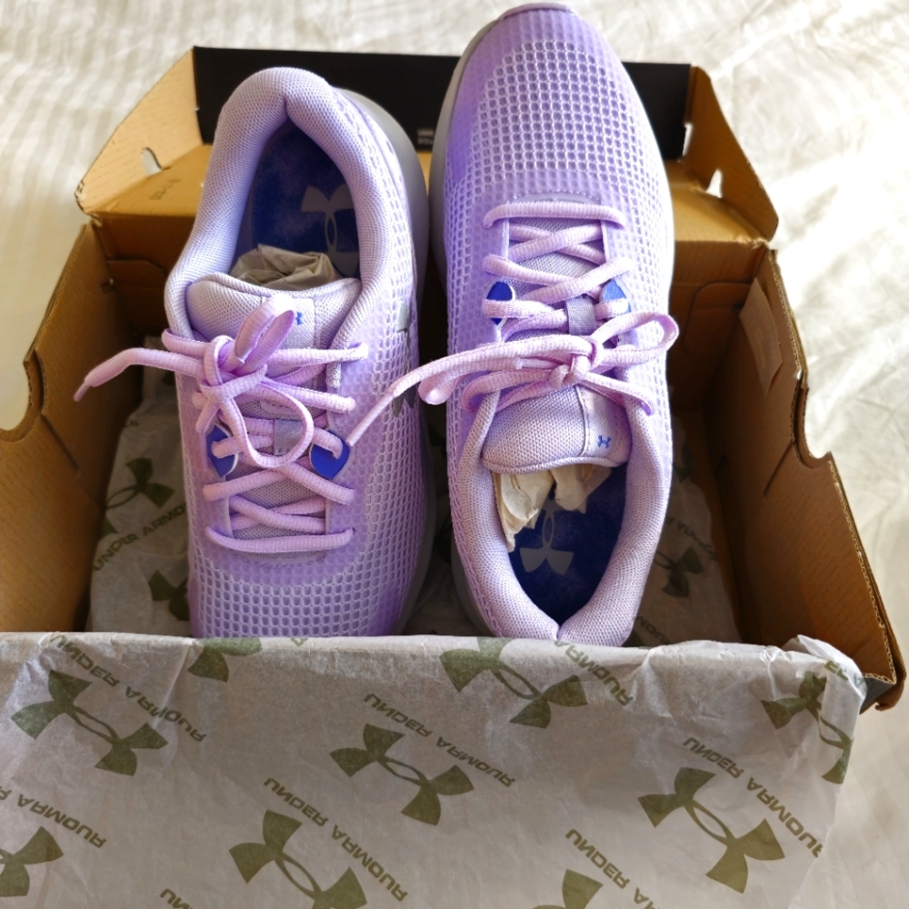 Under Armor Women Sz 9 Shoes